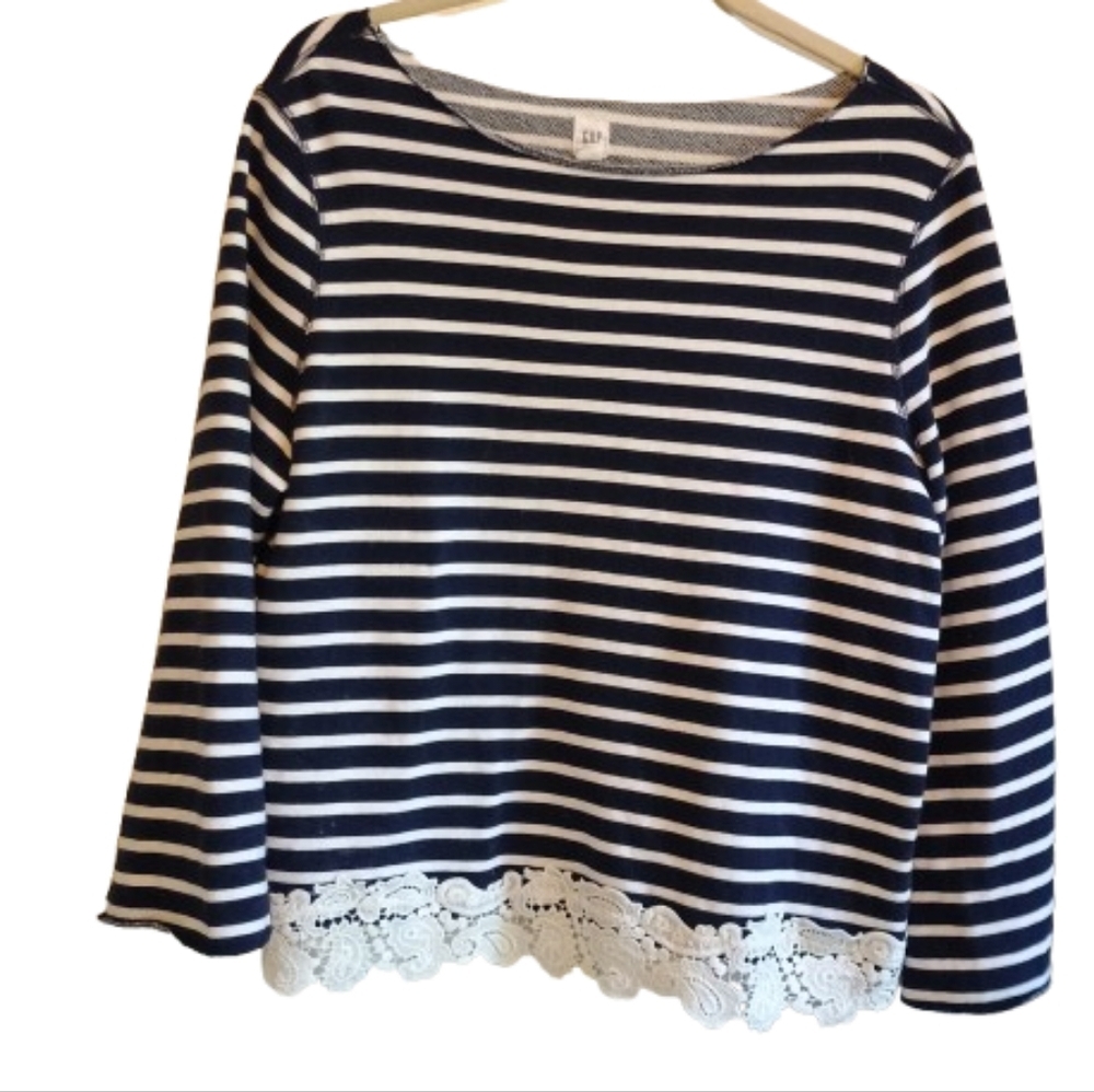 GAP‎ Navy White Striped Long Sleeve Top M Crochet Lace Hem Nautical Cottagecore